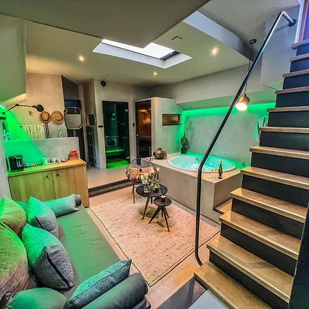 Konukevi Boat & Boost Amsterdam