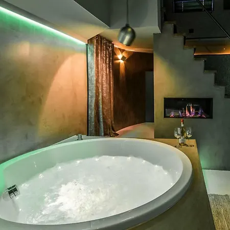 Boat & Boost 4* Amsterdam