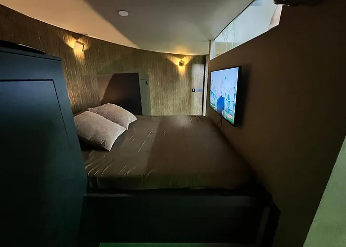 Boat & Boost Guest house 4*