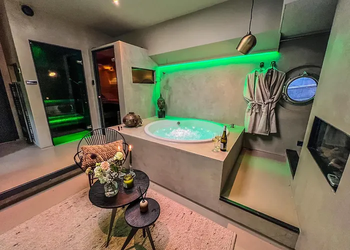 Гостевой дом Boat & Boost Амстердам