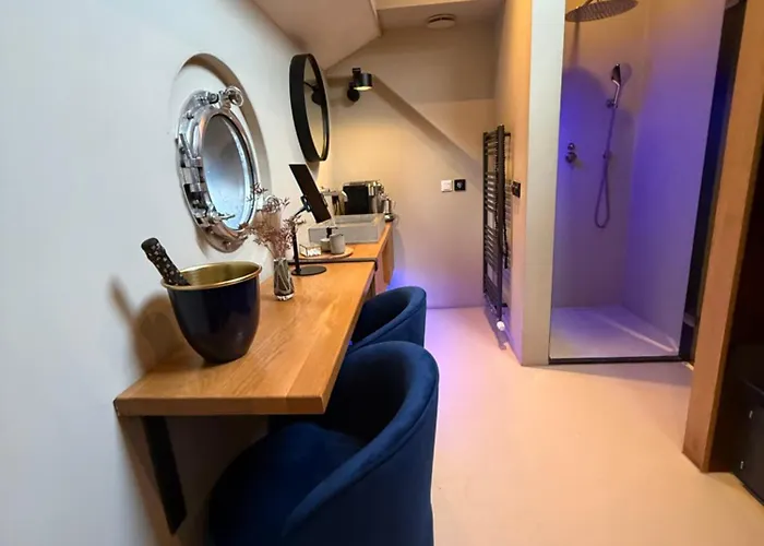 Boat & Boost 4* Amsterdam