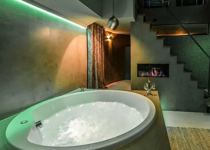 Boat & Boost 4* Амстердам