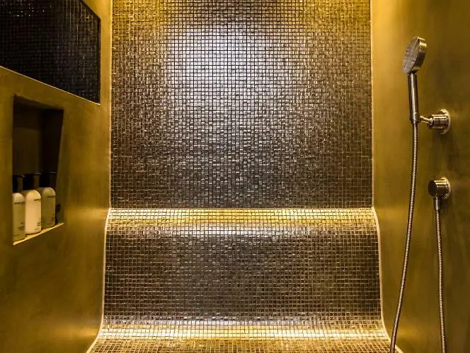 Boat & Boost Guest house 4*