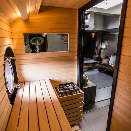 Guest house Boat & Boost