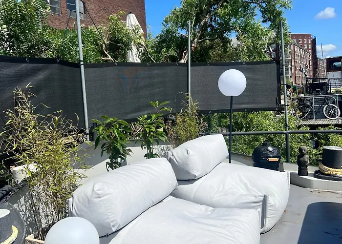 ゲストハウス Boat & Boost アムステルダム